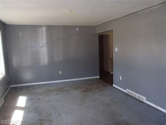 2nd image of 278 N 160th Ave