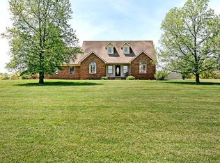 495 Holy Cross Rd, Loretto, KY 40037