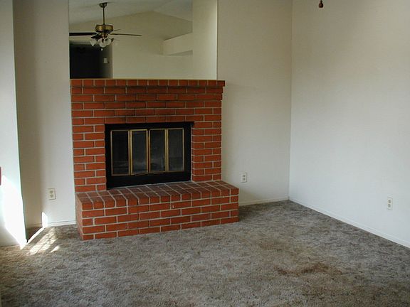 Cumpy Fireplace in Living Room