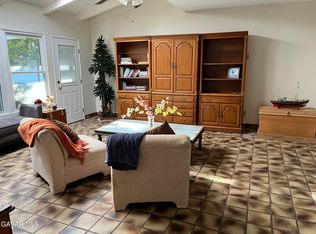 5827 Corbin Ave, Tarzana, CA 91356