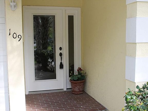 2nd image of 109 Brent Cir