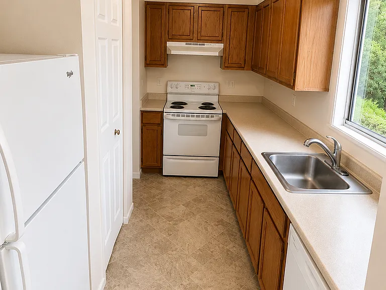 655 Talcottville Rd — Photo 6