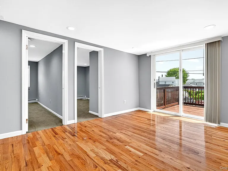 58 Samsondale Ave #A — Photo 18