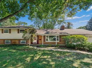 3140 Wareham Rd, Upper Arlington, OH 43221