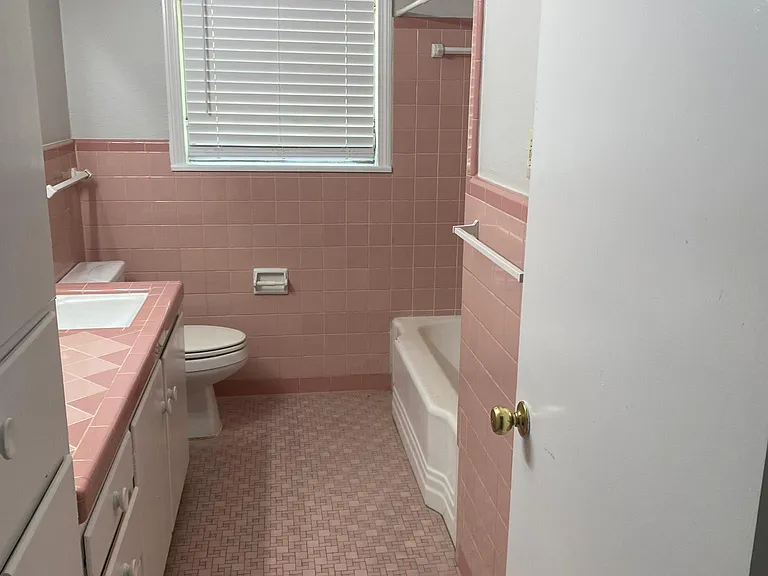3044 Oakcrest Dr — Photo 14