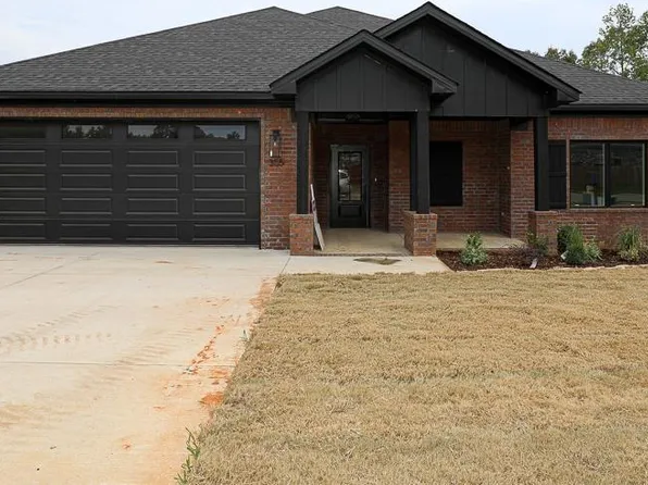 305 Grant Dr, Bryant, AR 72022
