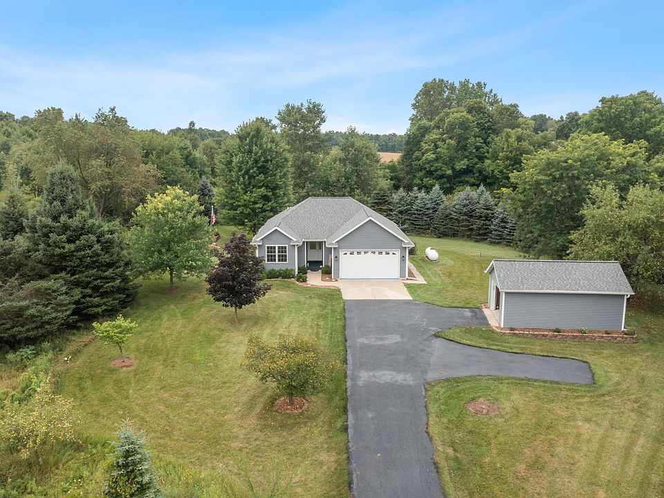 1st image of 1746 Rowden Dr