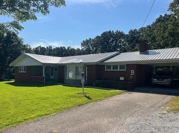 35 Div Natchez Trace Rd, Camden, TN 38320