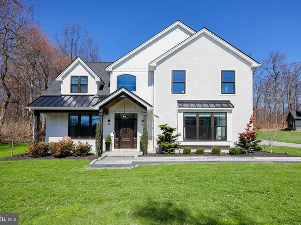 109 Lilly Rd, Honey Brook, PA 19344