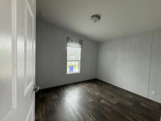 3 bed, 2.0 bath, 960 sqft, $2,100 — Photo 4