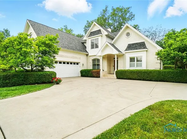 3236 Deep Water Ln, Maumee, OH 43537