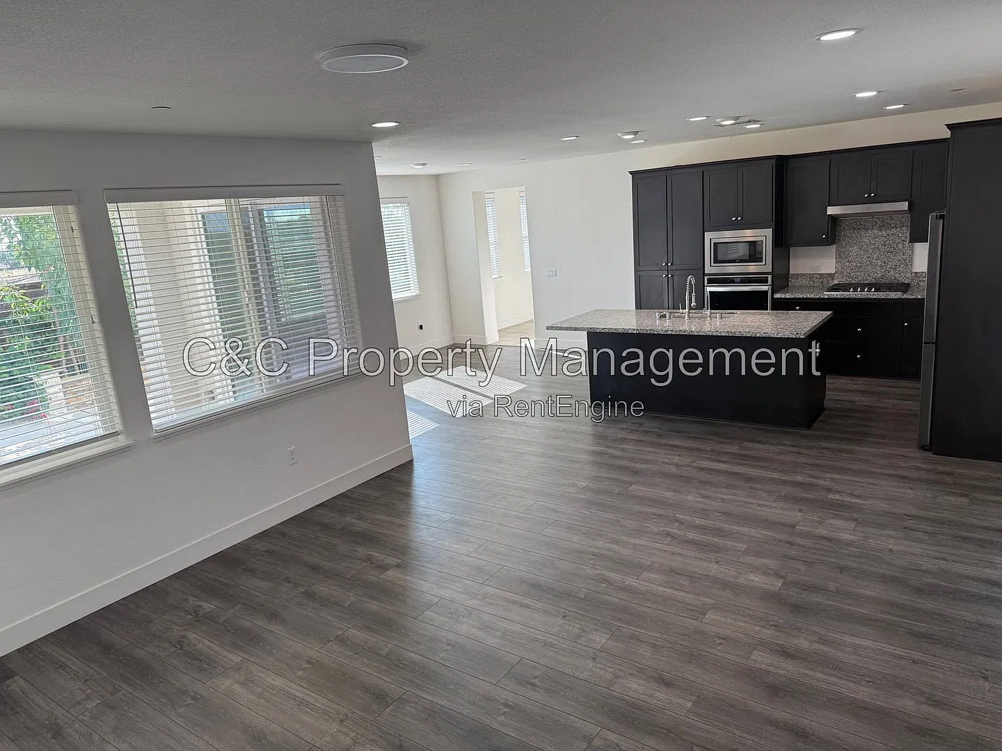 4 bed, 3.0 bath, 2150 sqft, $3,200 — Photo 4
