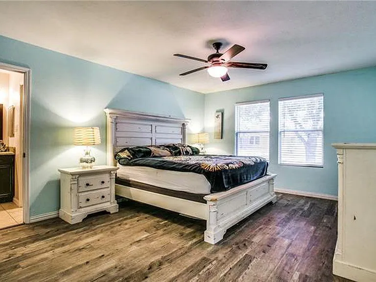 1517 Leeward Ln — Photo 24