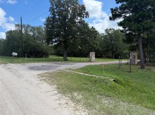 92 Willey Rd, Bedias, TX 77831