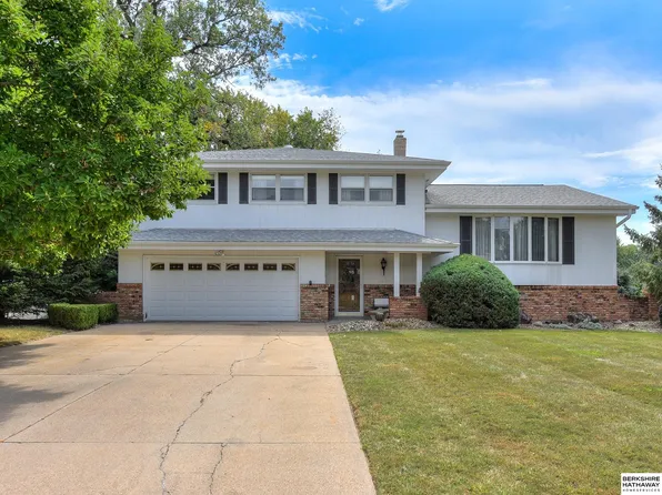 8047 Spaulding Cir, Omaha, NE 68134