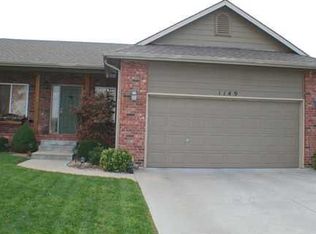 1149 N Timberleaf Dr, Derby, KS 67037