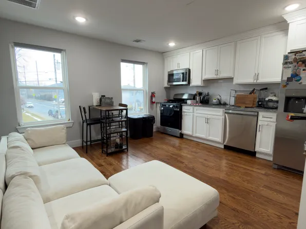 22 Pine St #2, Kearny, NJ 07032