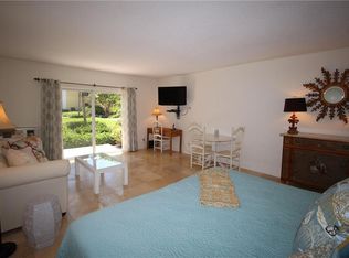 400 Beach Rd, Indian River Shores, FL 32963