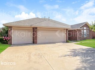 723 E Elder Ln, Mustang, OK 73064