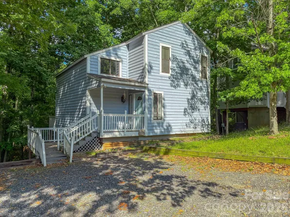 27069 Catamaran Dr, Tega Cay, SC 29708