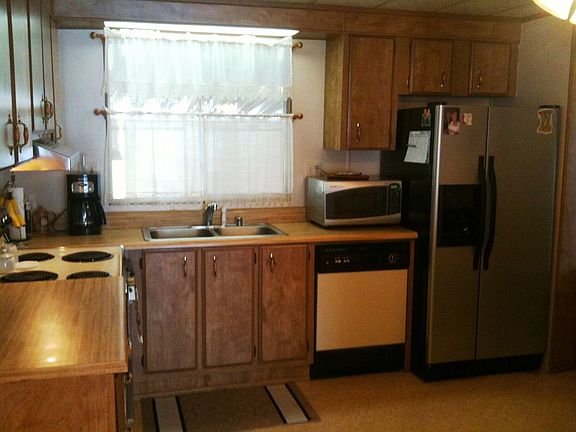 Appliances included