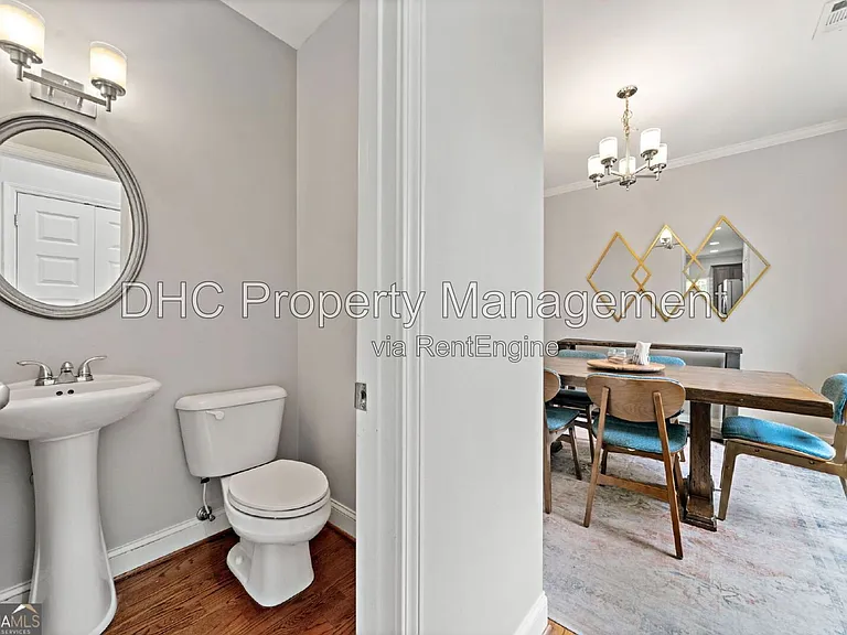 1765 Stoney Creek Dr SE — Photo 8