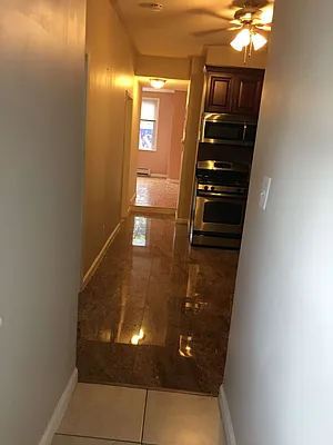 Rented by Metropolis International Realty Inc. | media 32