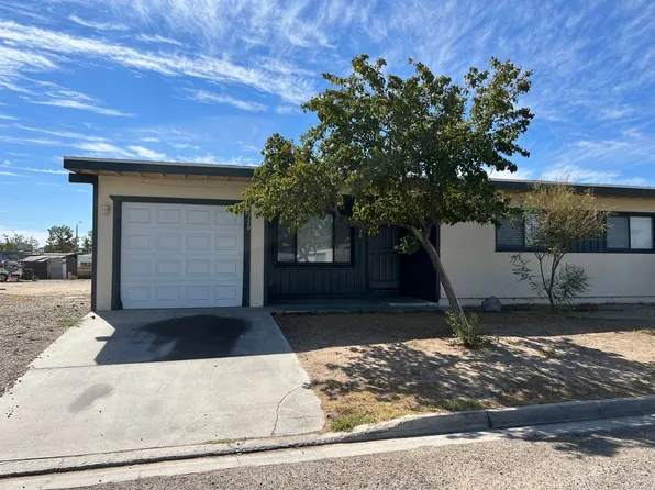 320 Palm Dr, Ridgecrest, CA 93555