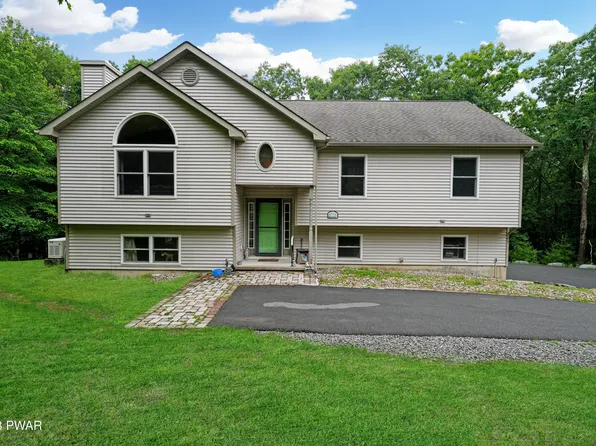 105 Locust Dr, Milford, PA 18337