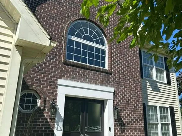 604 Farmingdale Dr, Douglassville, PA 19518