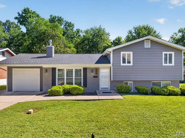 569 Saint Joseph St, Florissant, MO 63031