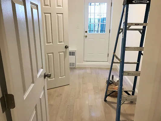 Rented by Joe Gotham LTD | media 19