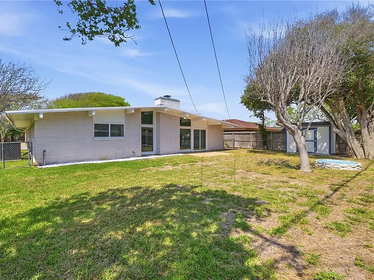 124 E Janin Cir — Photo 22