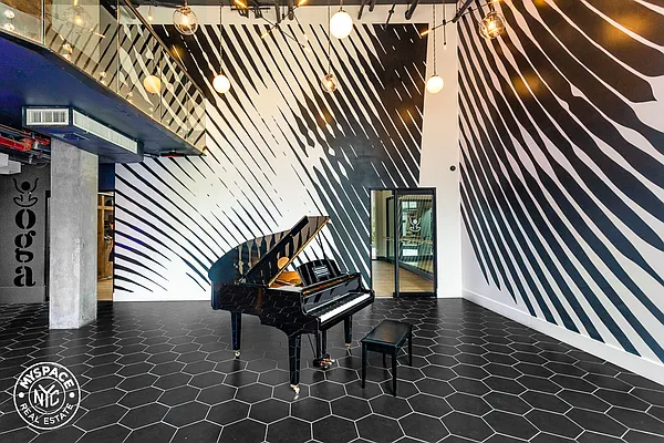 Rented by The KCI Group | media 32