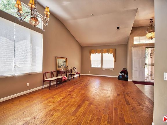 4th image of 2561 Cottage Dr