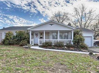 7 Gale Cir, Camp Hill, PA 17011