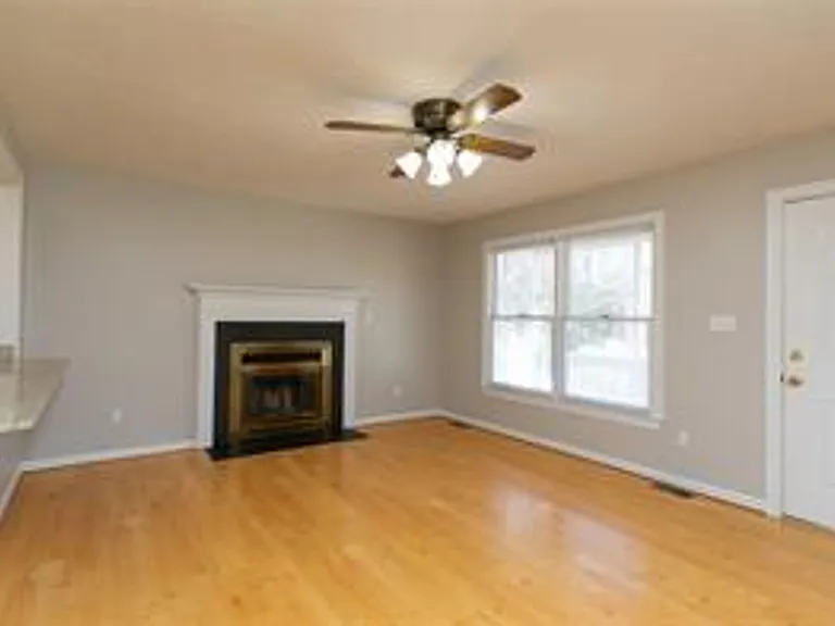 2911 Richard Pace S — Photo 42