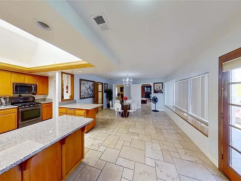 700 S Yana Dr — Photo 7