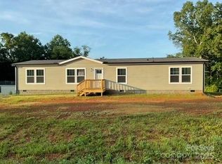 138 Zircon Dr, Statesville, NC 28625