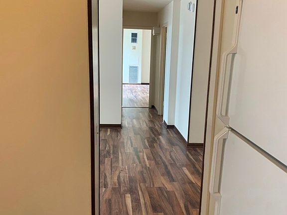 2nd image of 4800 S Lake Park Ave #1106A