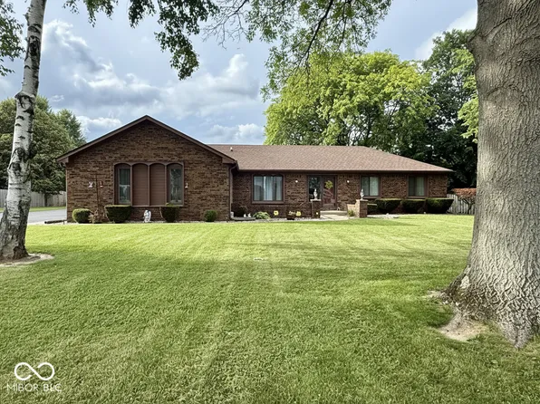 10806 Melissa Ann Dr, Indianapolis, IN 46234