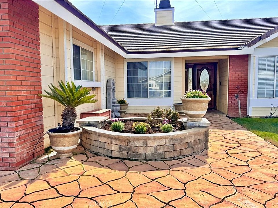 1st image of 192 Sandbar Ct
