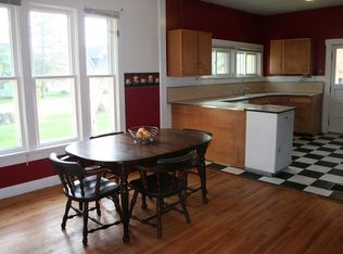 211 E 1st St, Ridgeville, IN 47380