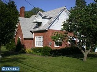 1041 Magazine Rd, Green Lane, PA 18054