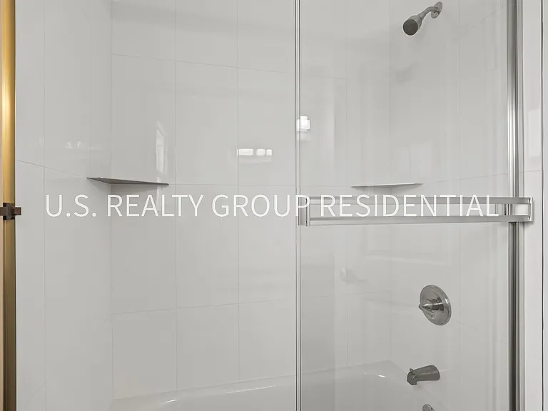 179 N Edgemont St #4 — Photo 15