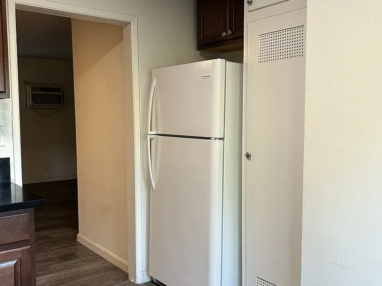 4232 Ethel Ave — Photo 9