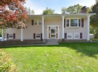 10 Heritage Rd, Sutton, MA 01590