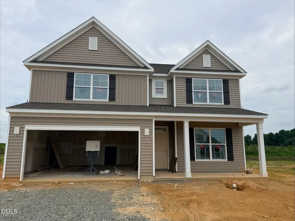 80 Quilting Dr #210, Benson, NC 27504