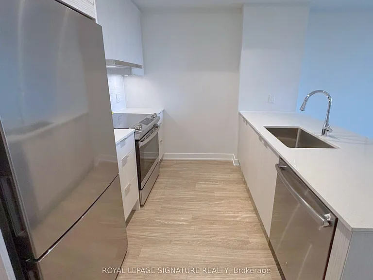 430 Square One Dr #815 — Photo 6
