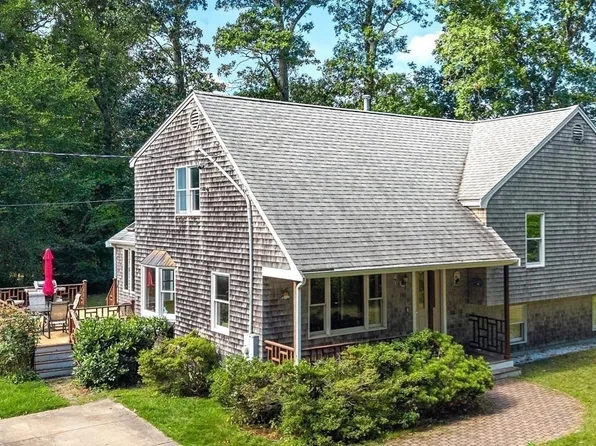 103 Canal St, Marshfield, MA 02050